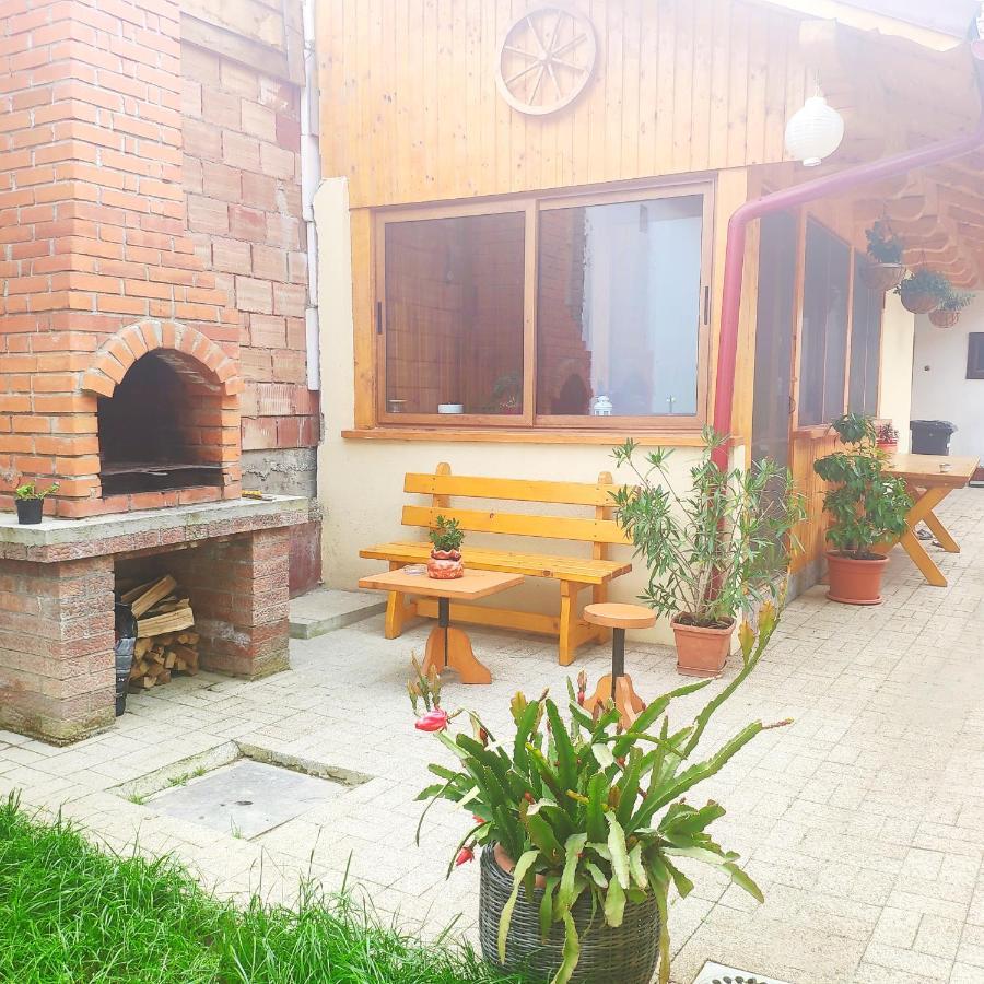 Casa Piatra Craiului Hotel Zărneşti Bagian luar foto