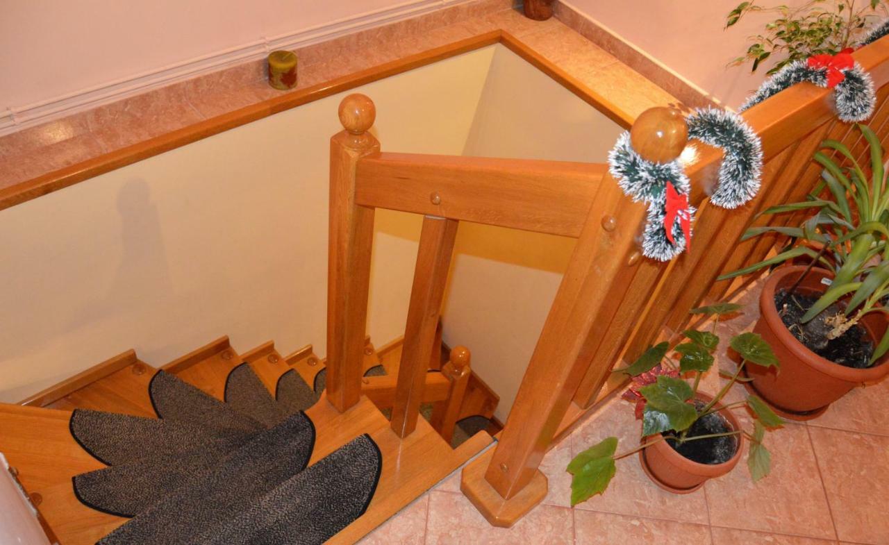 Casa Piatra Craiului Hotel Zărneşti Bagian luar foto