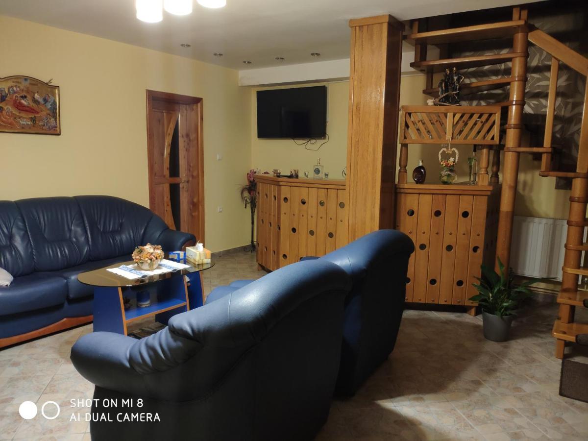 Casa Piatra Craiului Hotel Zărneşti Bagian luar foto